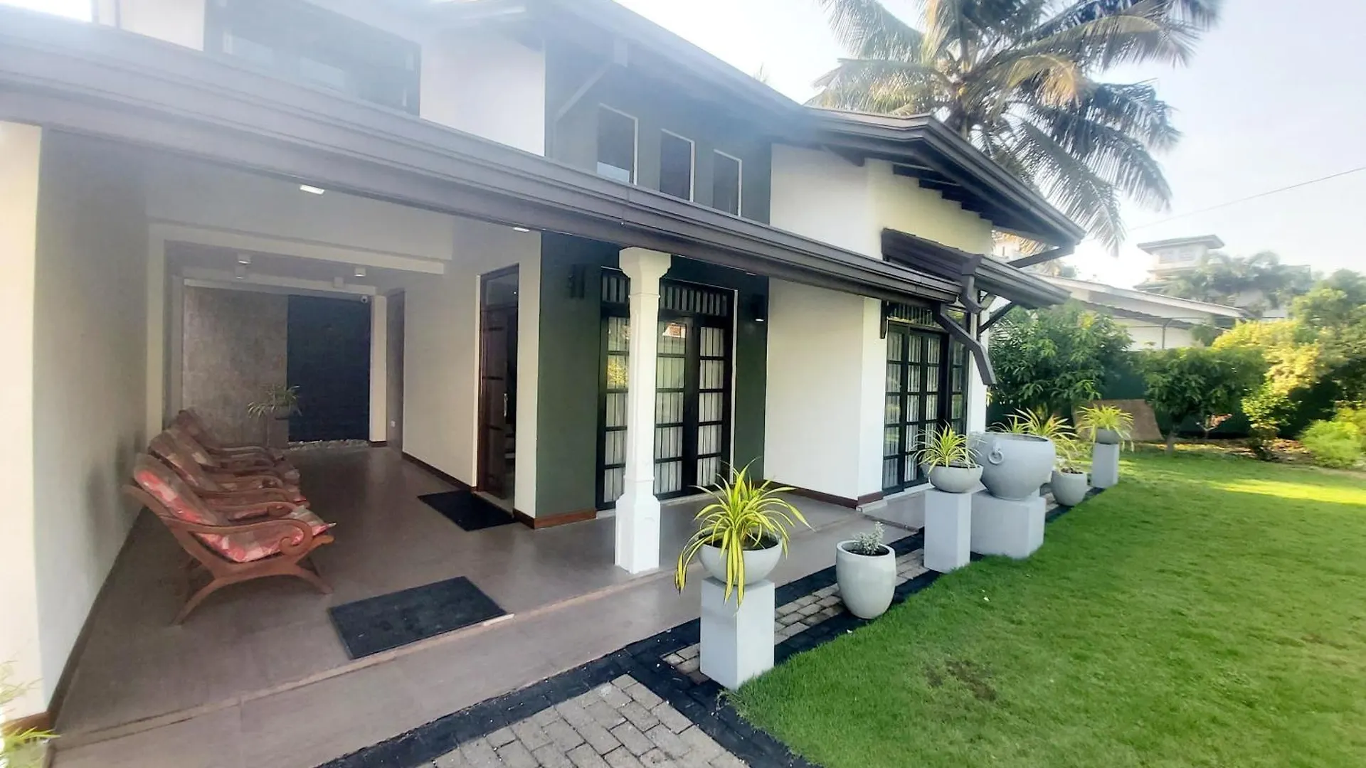 Greyline Villa Gampaha